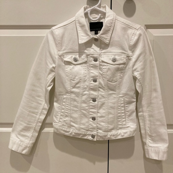 Banana Republic Jackets & Blazers - Banana Republic Denim Jacket